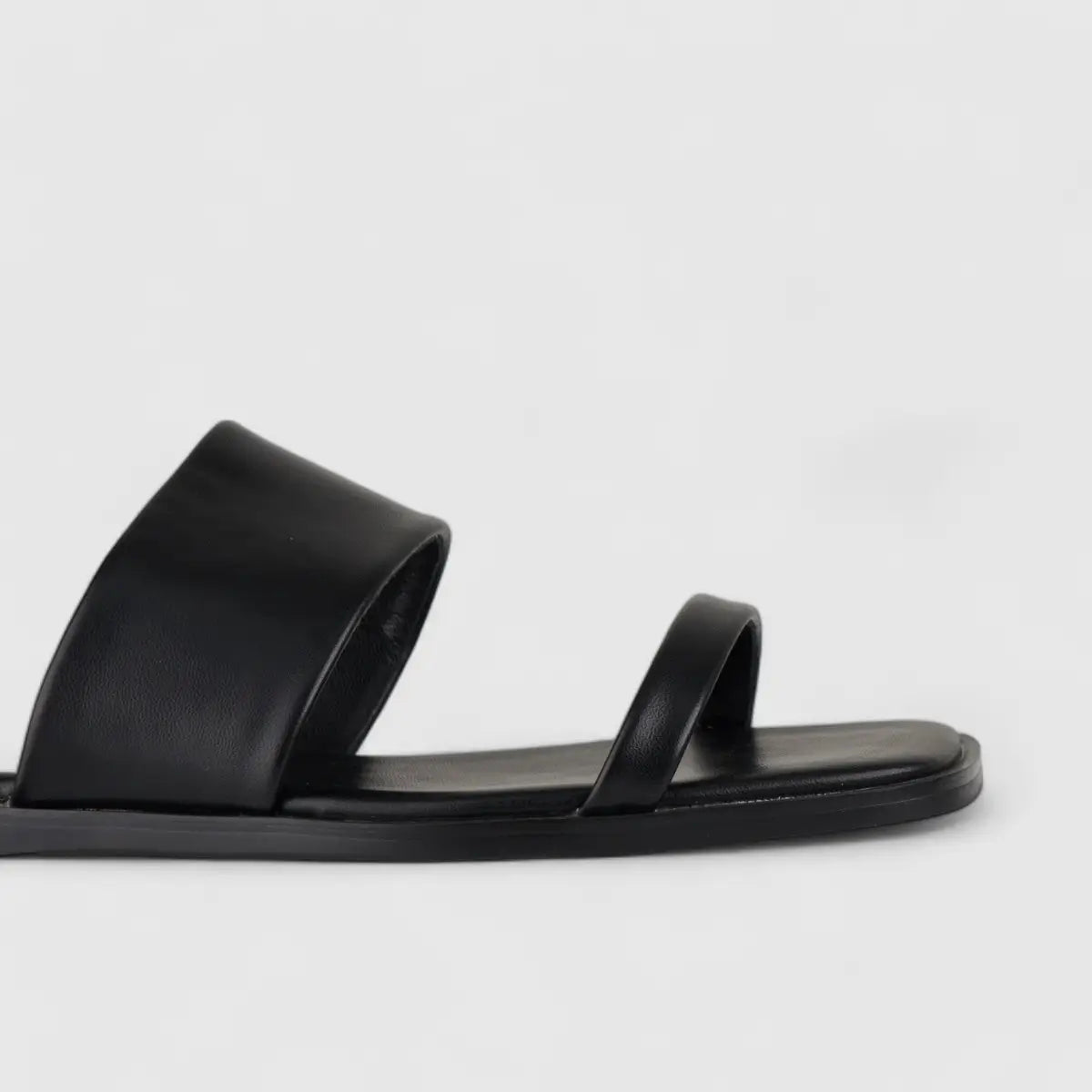 Bulbul Flat Sandal Black Car5001