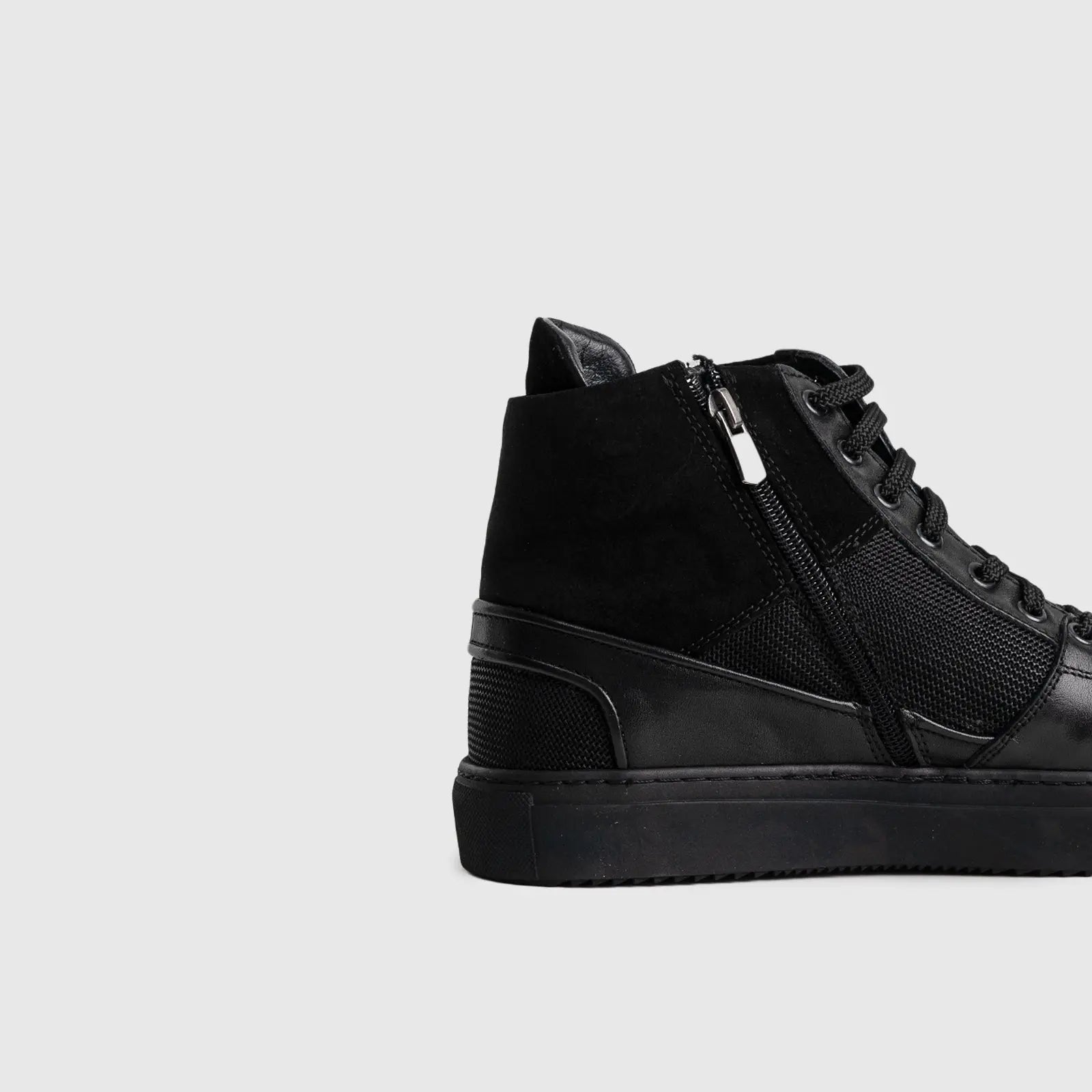 Statement Hi Top Sneakers 5024