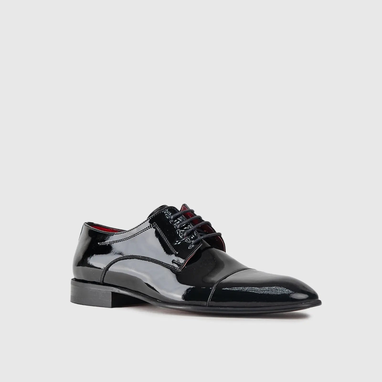 FORMALES 0082 BLACK PATENT
