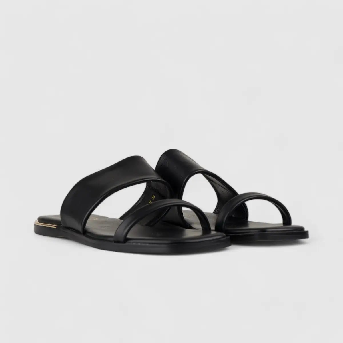 Bulbul Flat Sandal Black Car5001