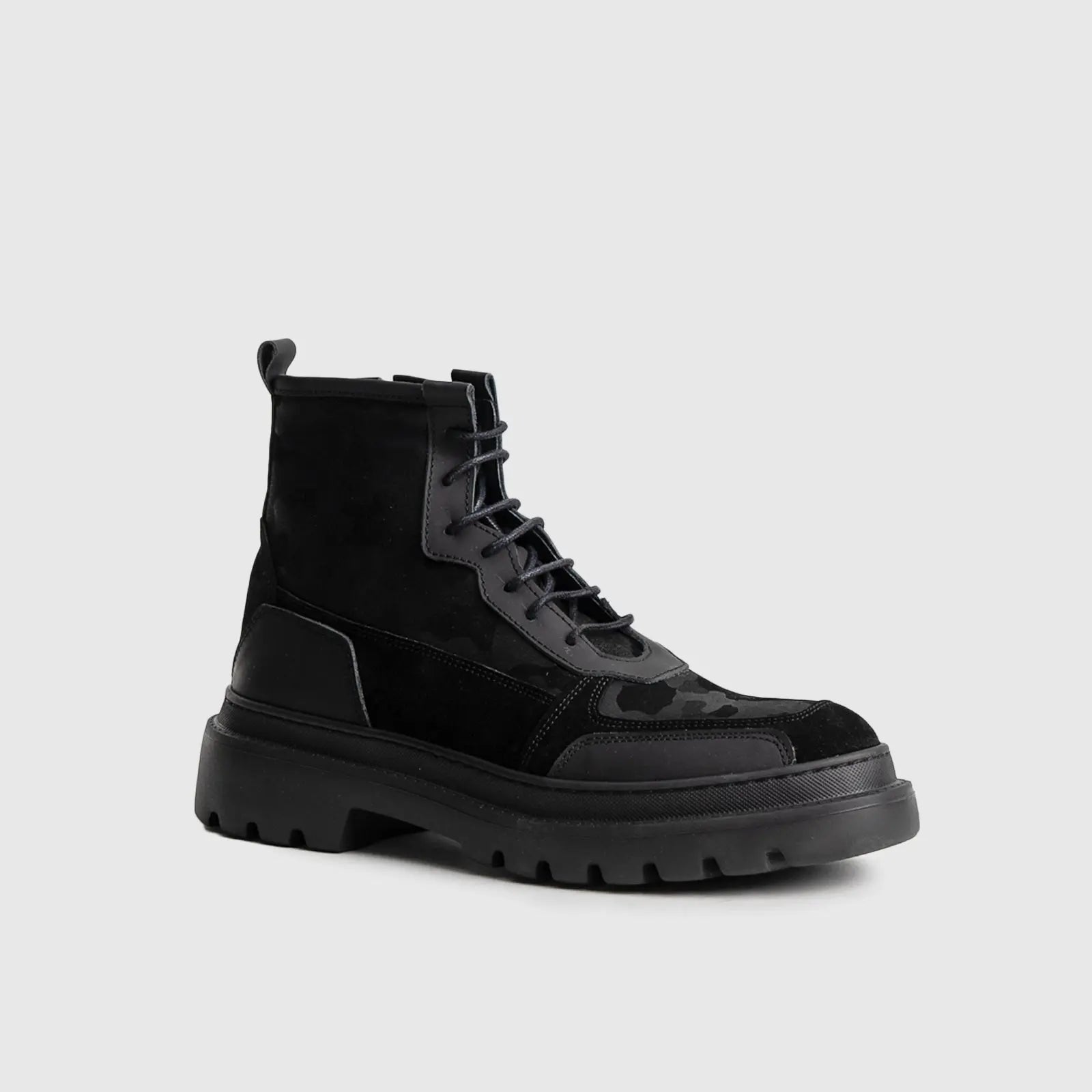 Statement Combat Boots 5114