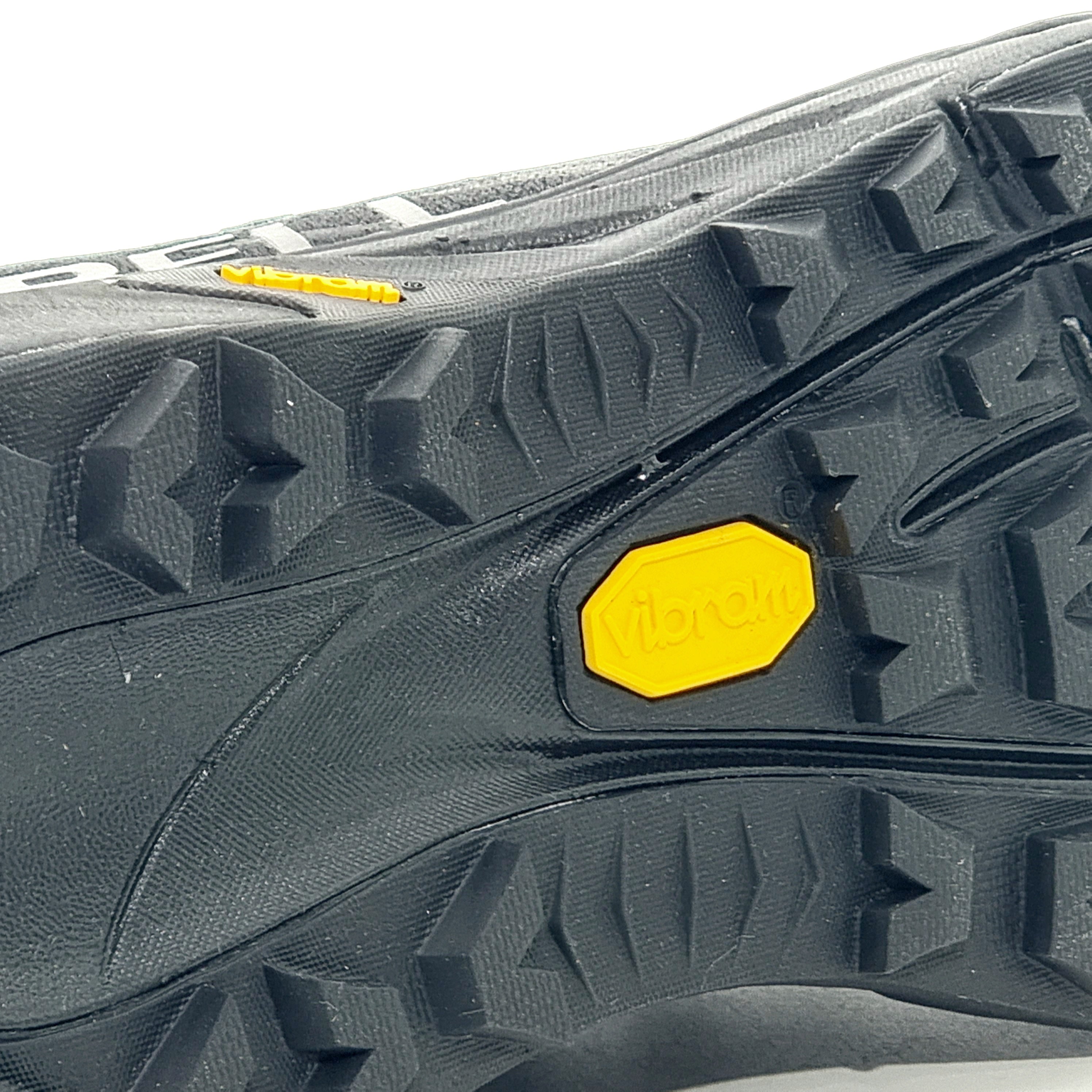 Agility Peak 4 Outdoor Sneakers