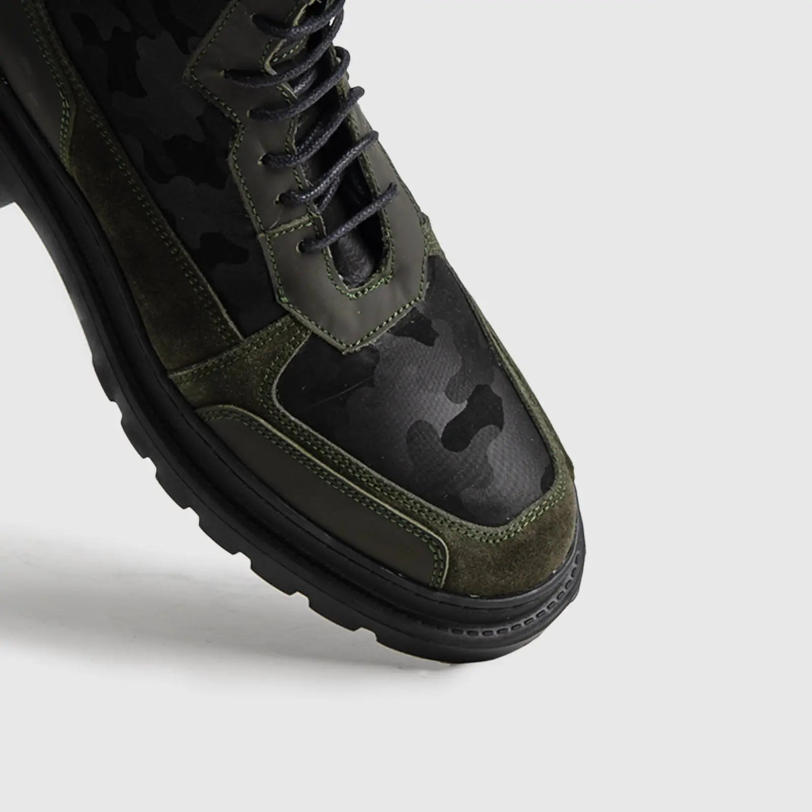 Statement Combat Boots 5114-2