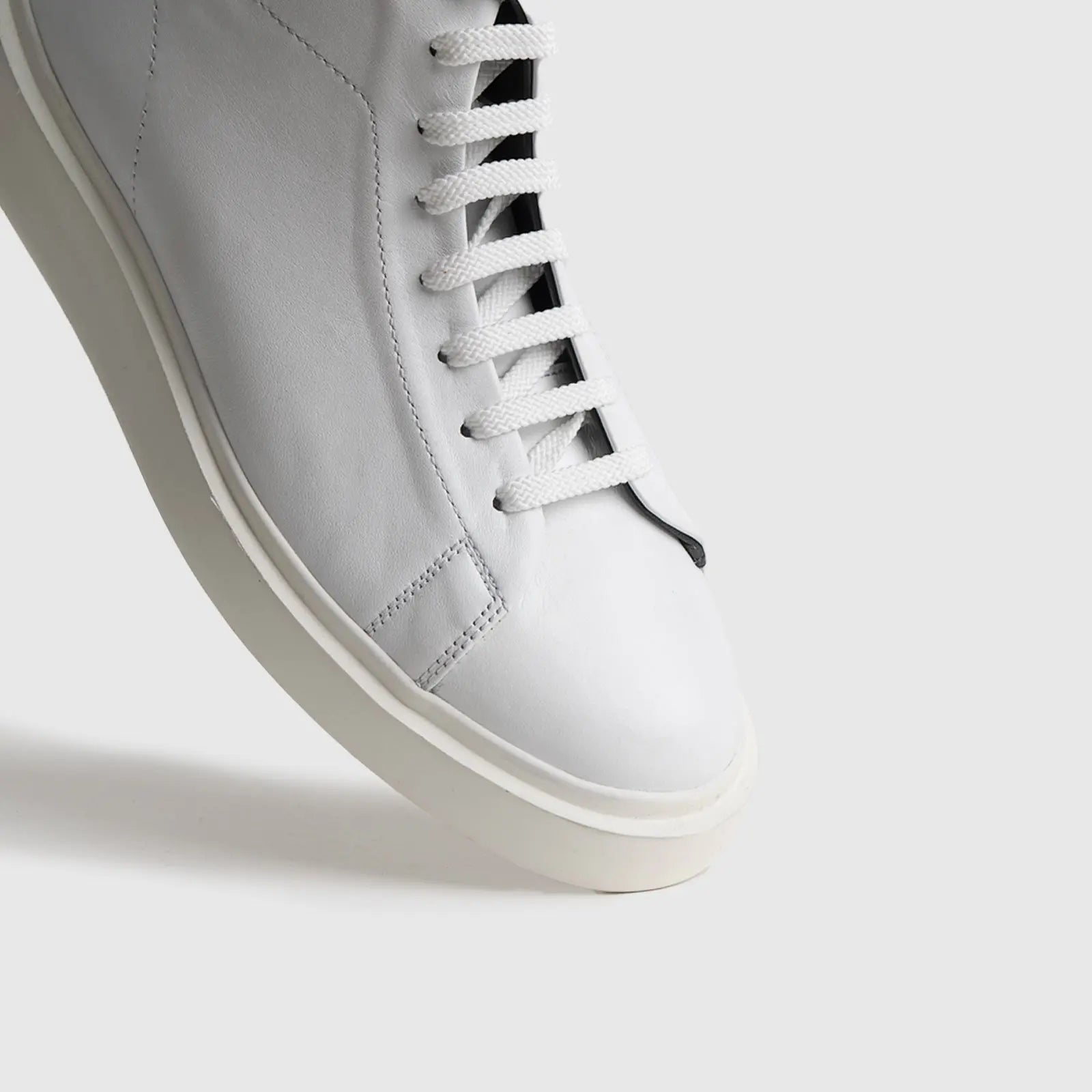 Statement Hi Top Sneakers 5100