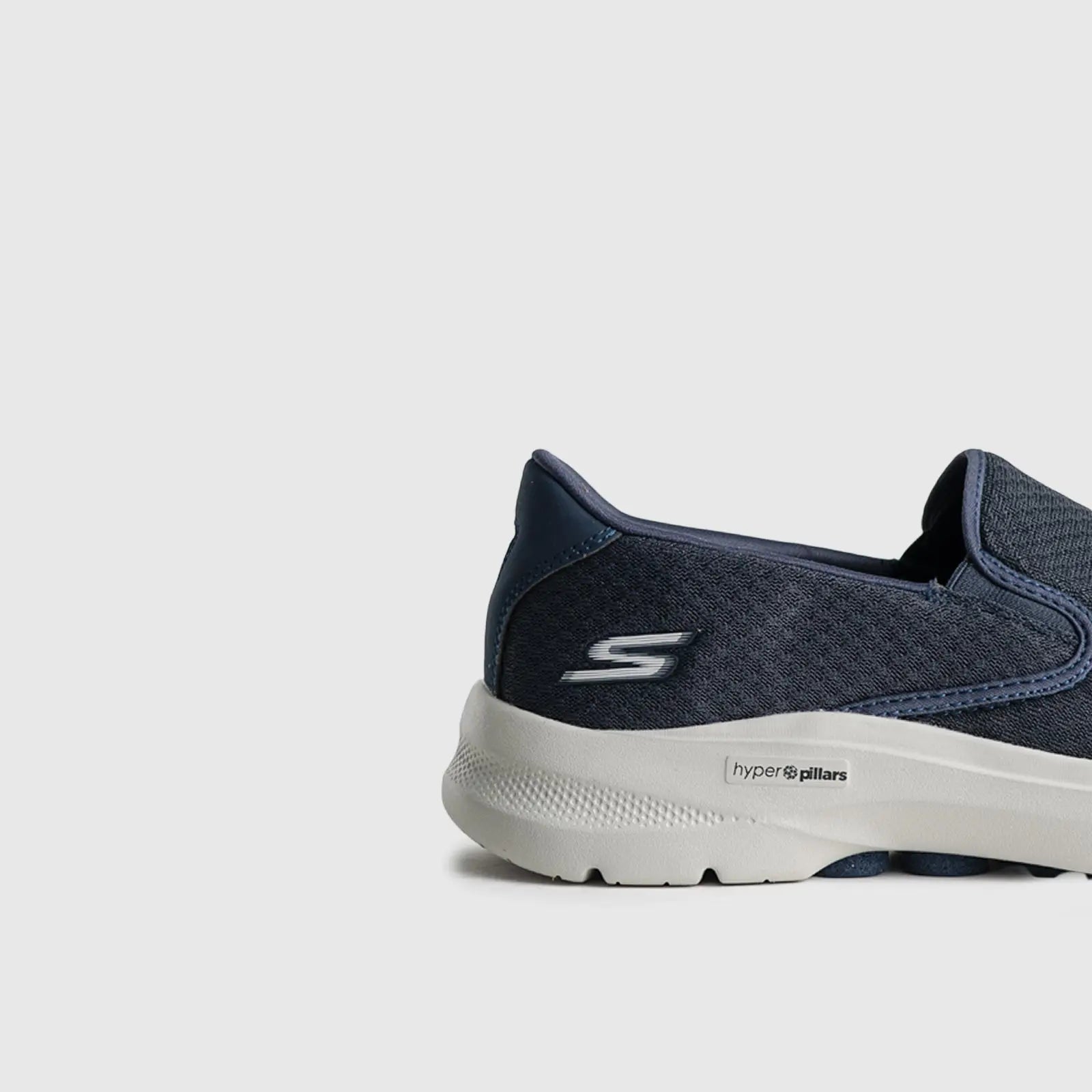 Go Walk 6 Comfort Slip On 216623