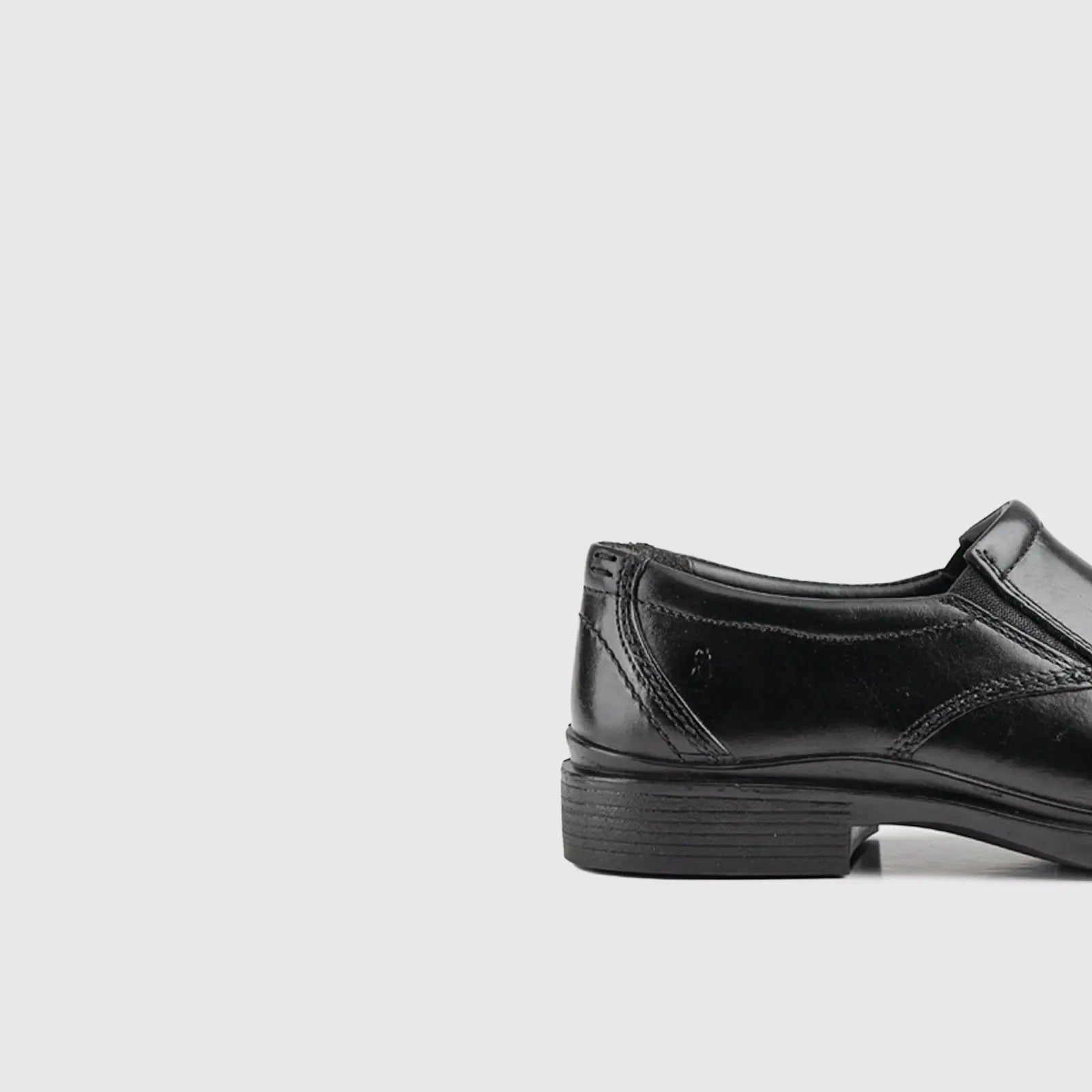 Victor Plain Toe Slip On Black 00697