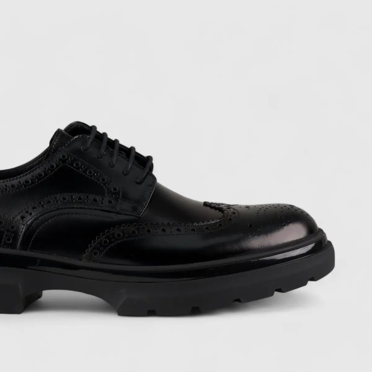 Bulletti Lace Up Chunky Sole Black 8811