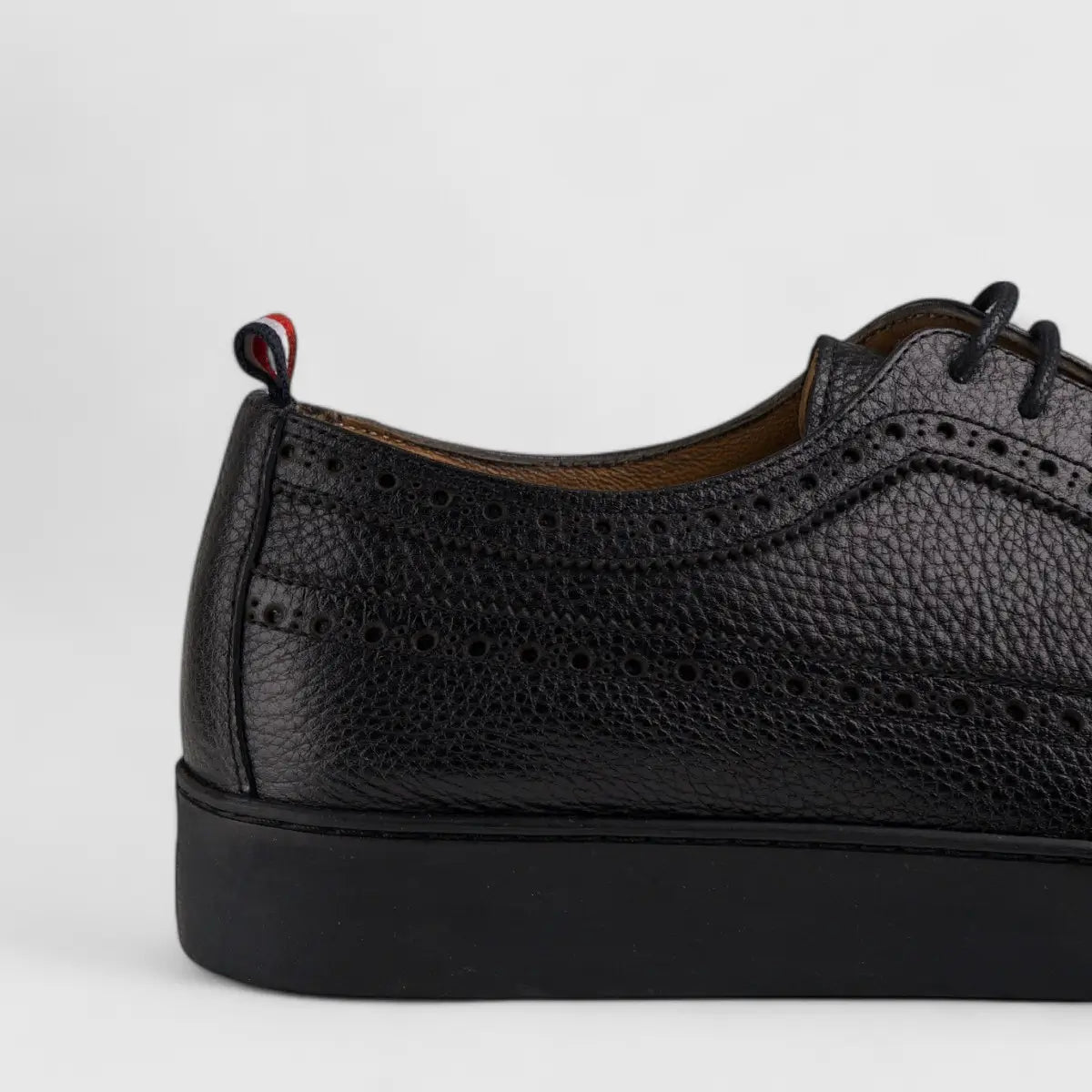 Formales Lace Up Leather Sneaker Black 4346