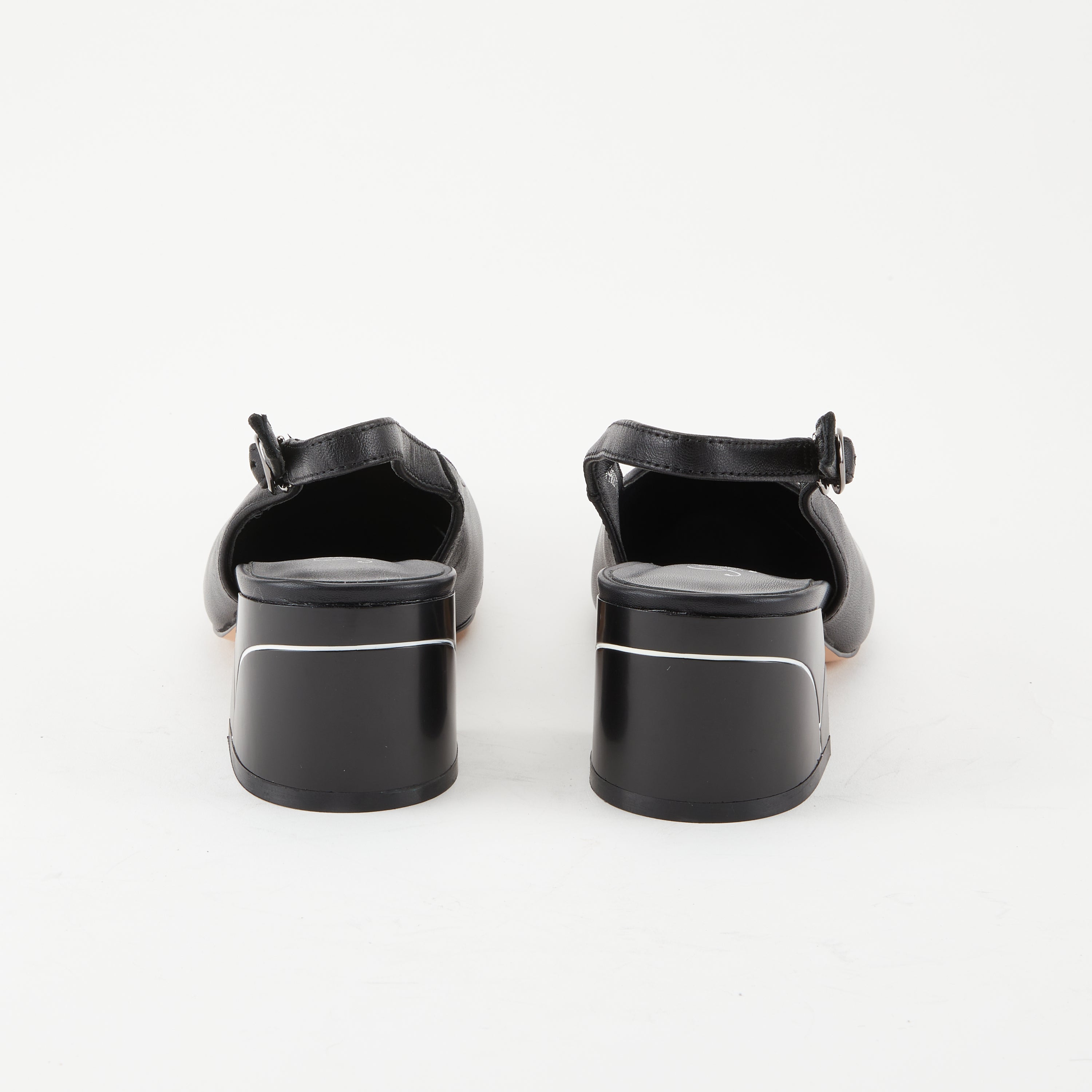 AZURA PRETTY SANDAL