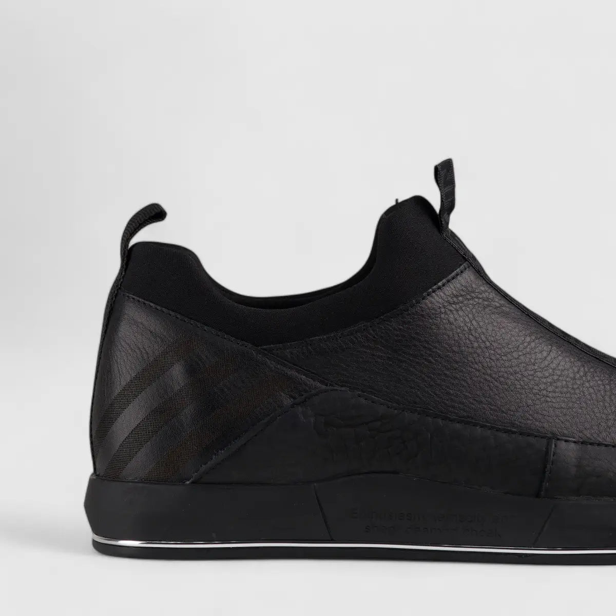 Bulletti Slip On Sneaker Black 152-10451