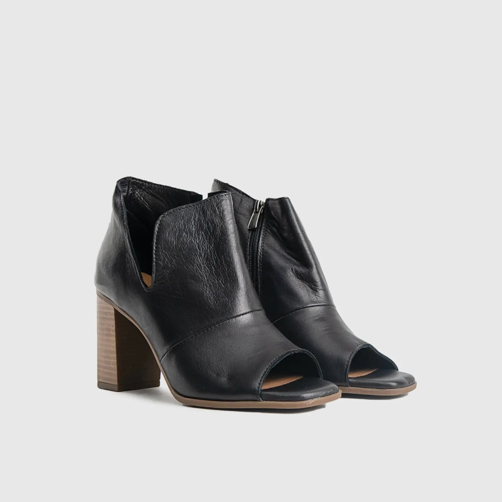 Comfort Block Heel Sandal 8331
