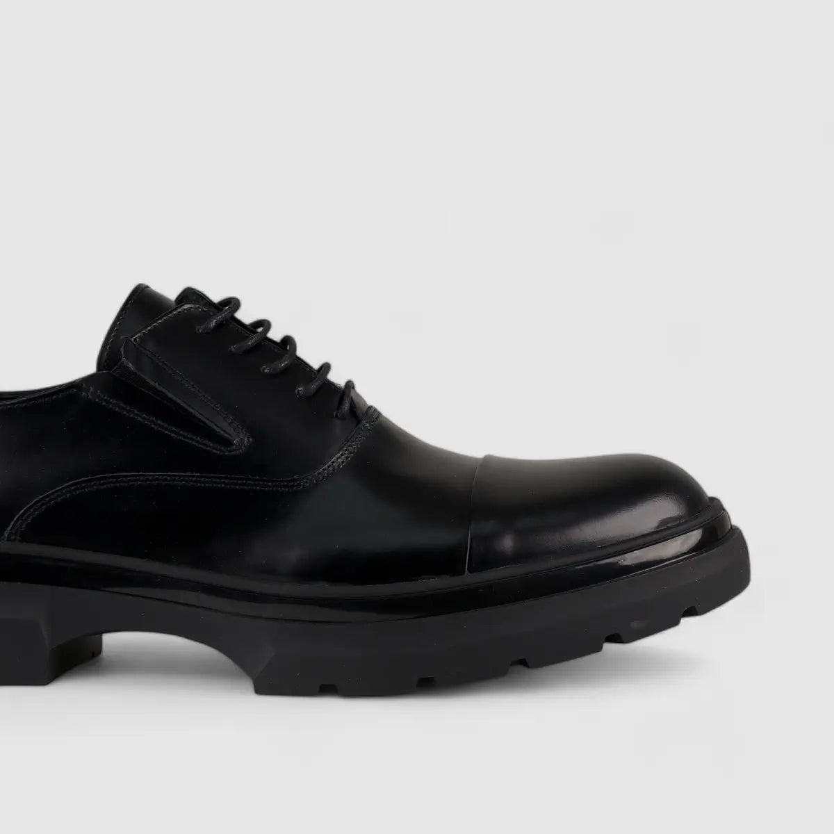 Bulletti Lace Up Chunky Sole Black 8316