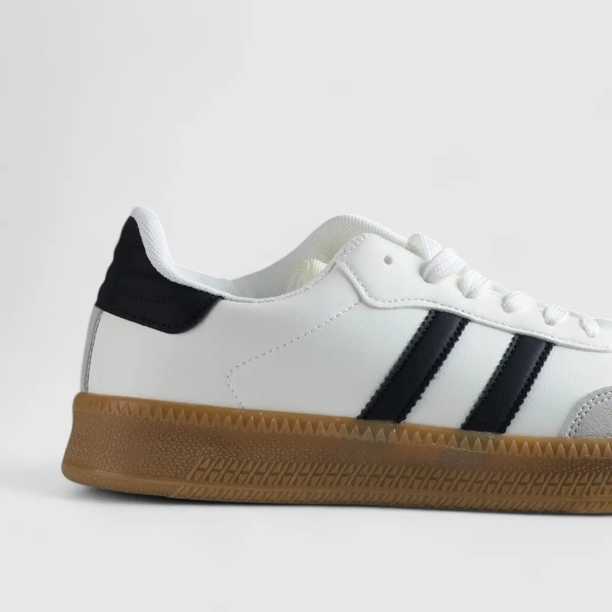 K7 George Sneaker Black/White
