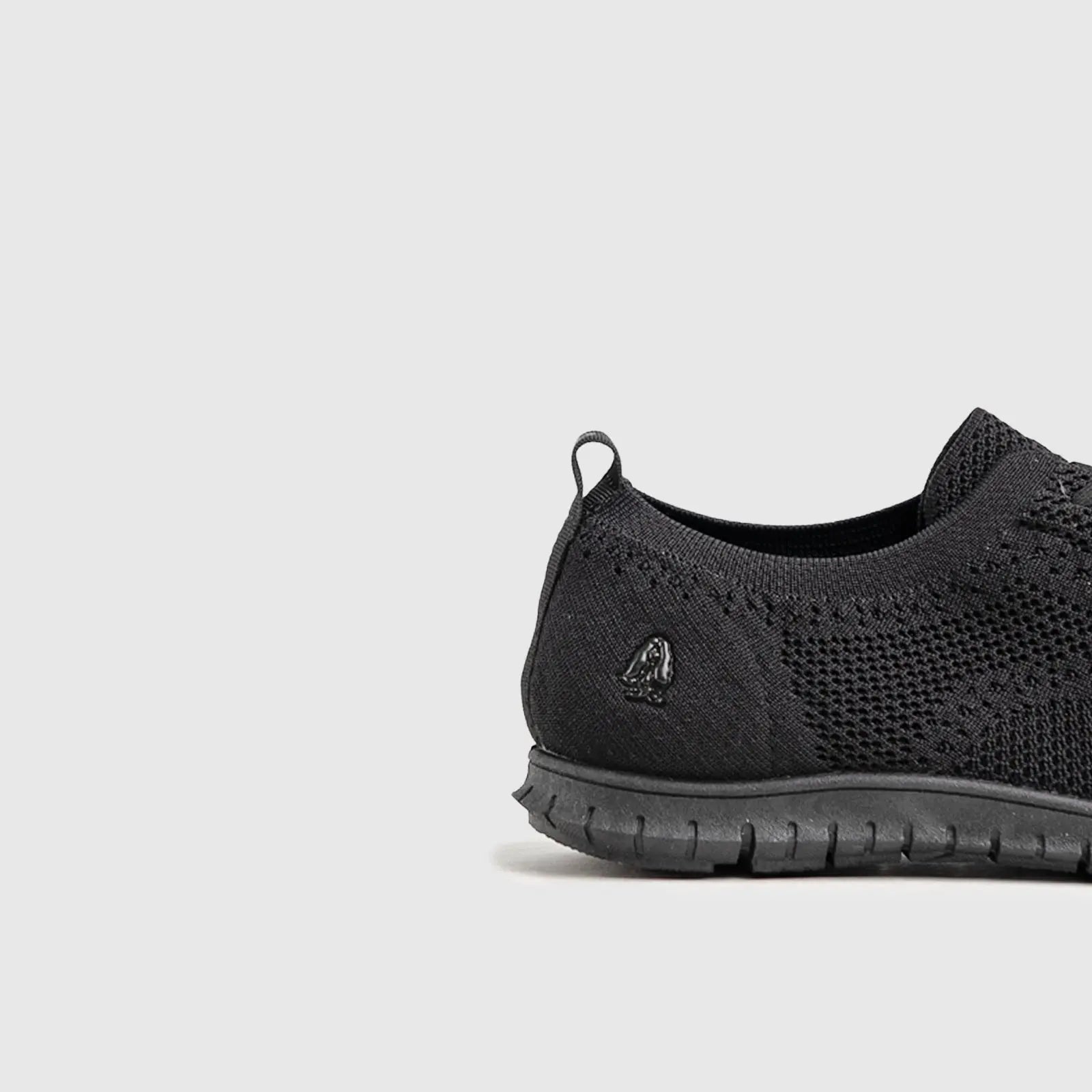 Soft Style Nanouk Slip On Casual Sneaker Black 01379
