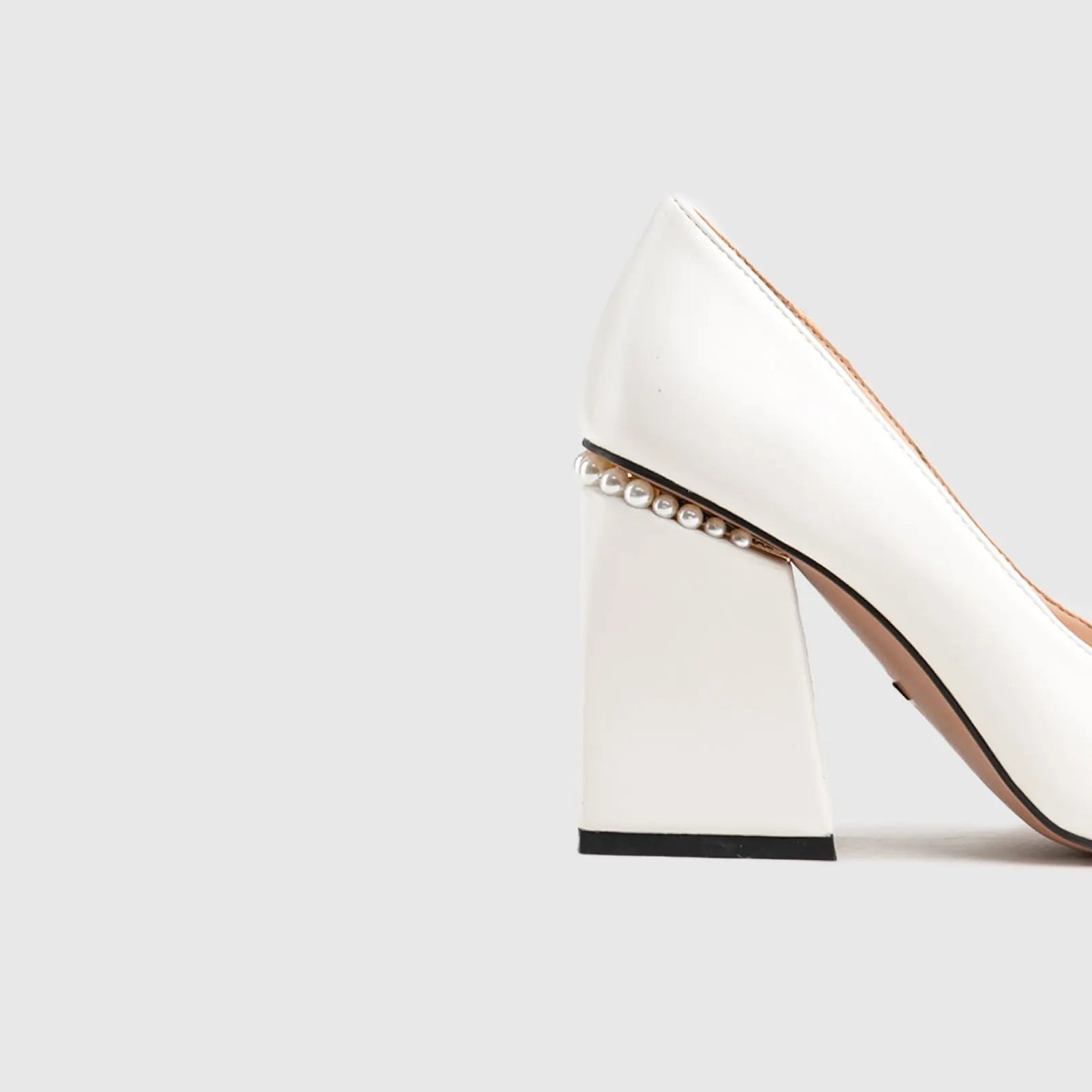 Block Heel Court White Car001