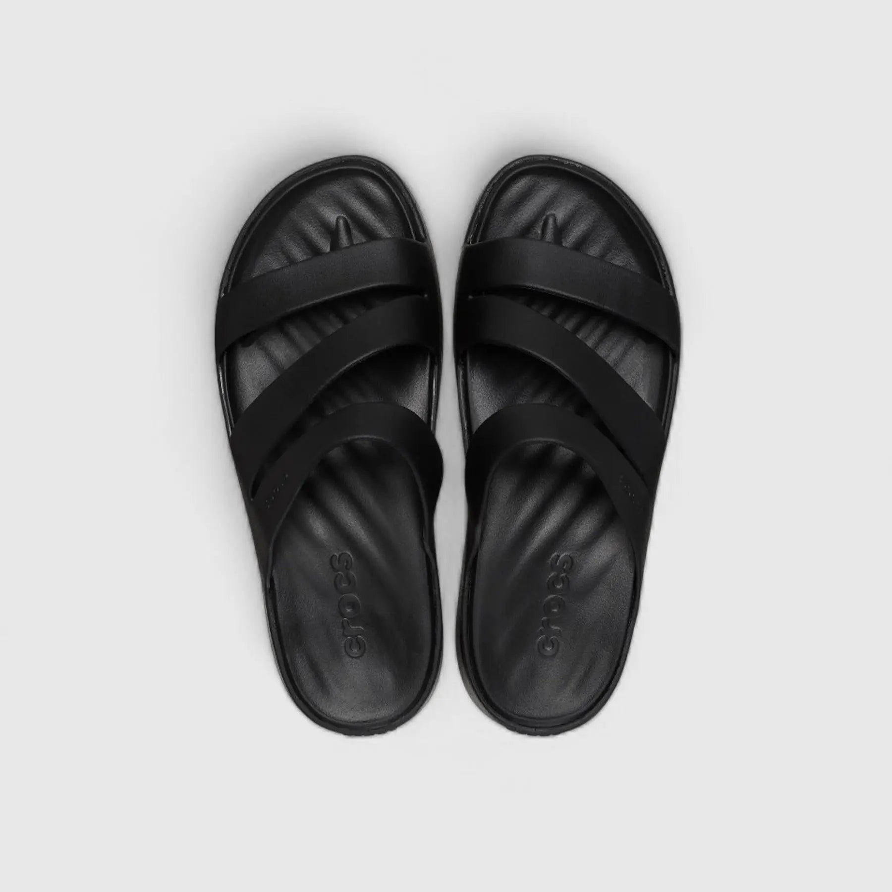 Getaway Strappy Black 209587