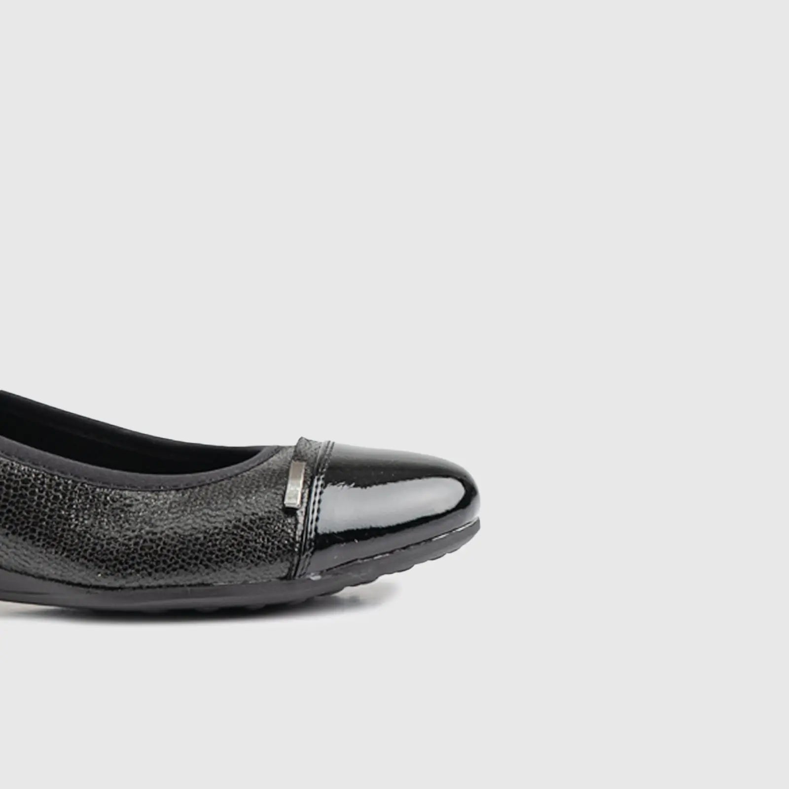 Soft Style Rishi Wedge Black 00217