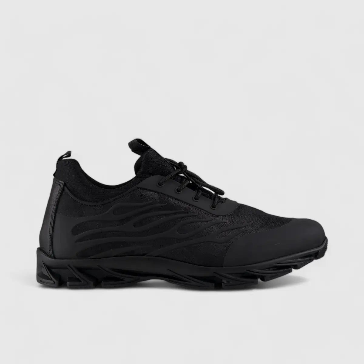 Bulletti Lace Up Sneaker Black 152-03259