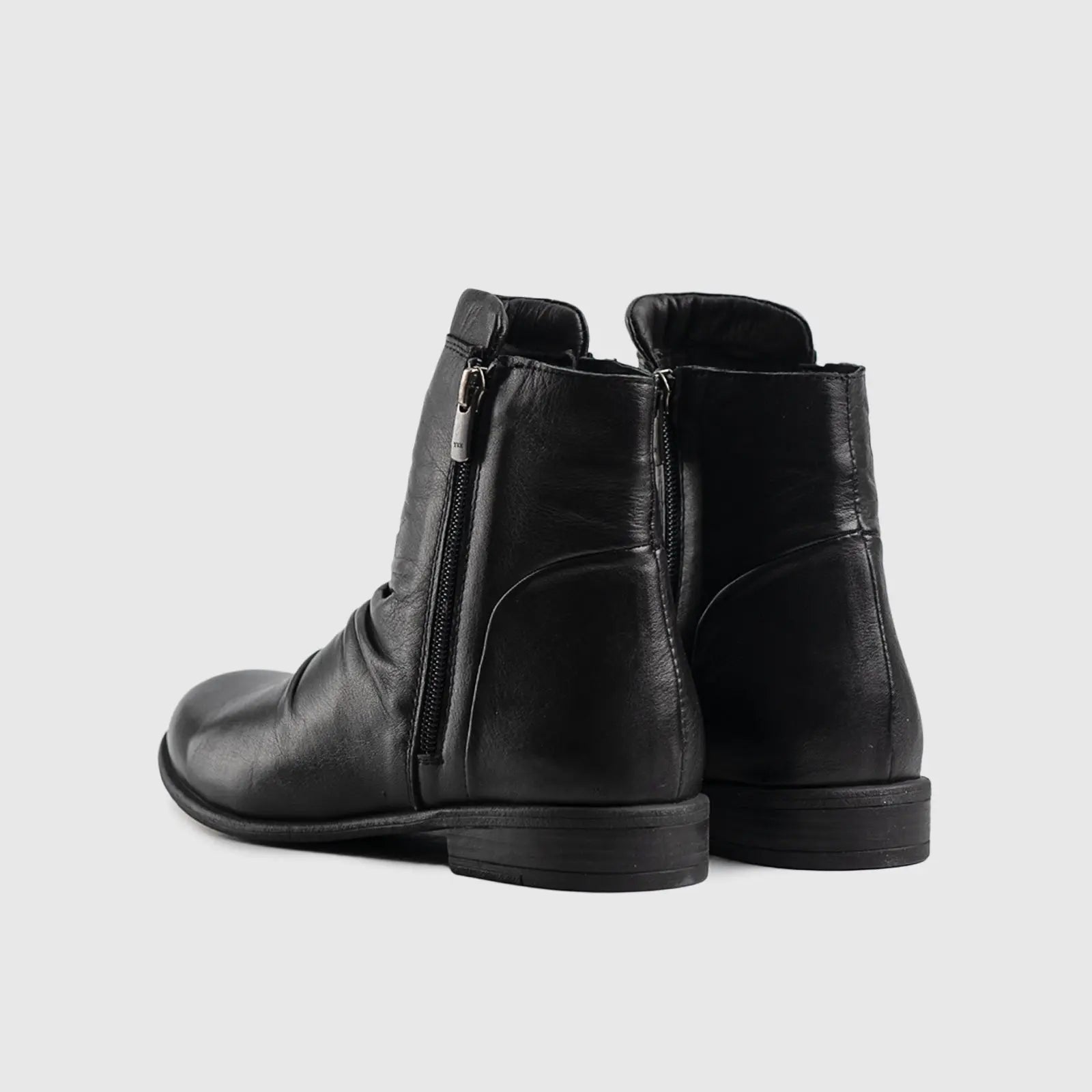 Leather Boots 2920