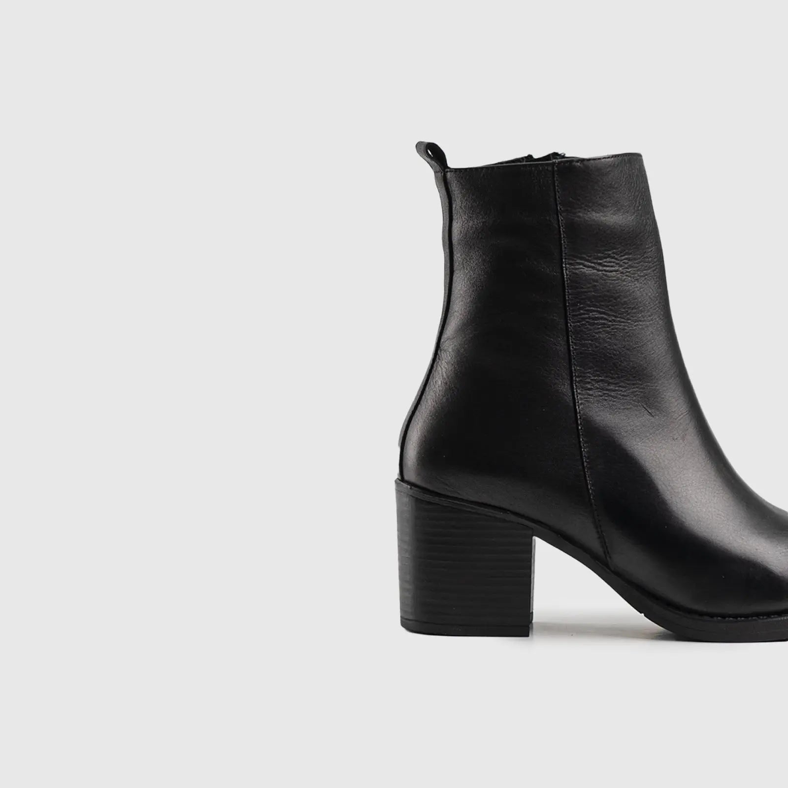 Leather Ankle Boots 11527