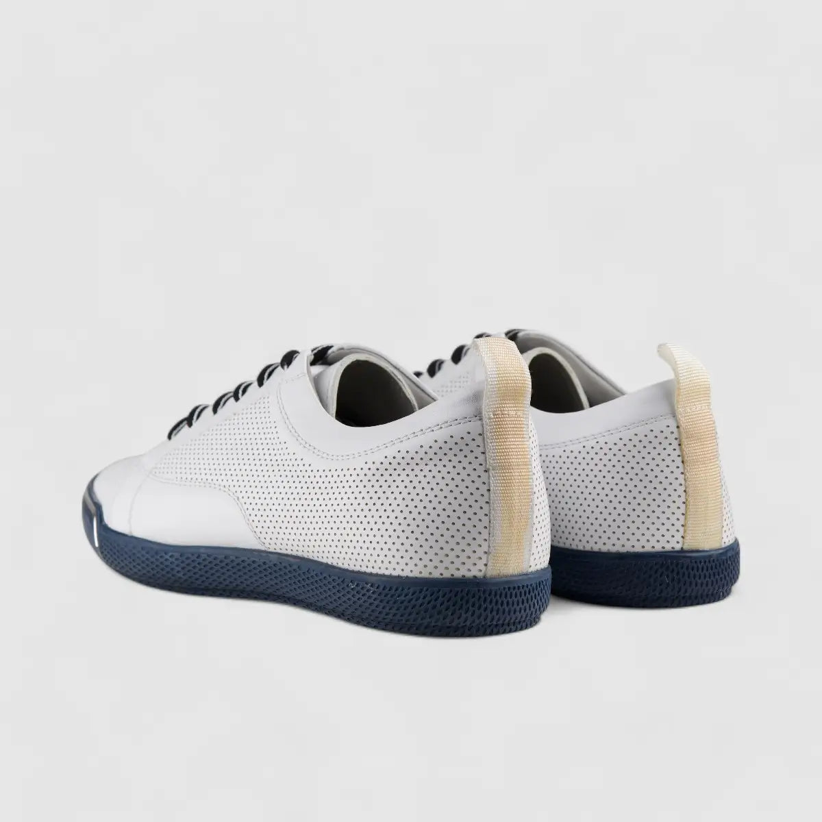 Bulletti Lace Up Sneaker White 152-15044