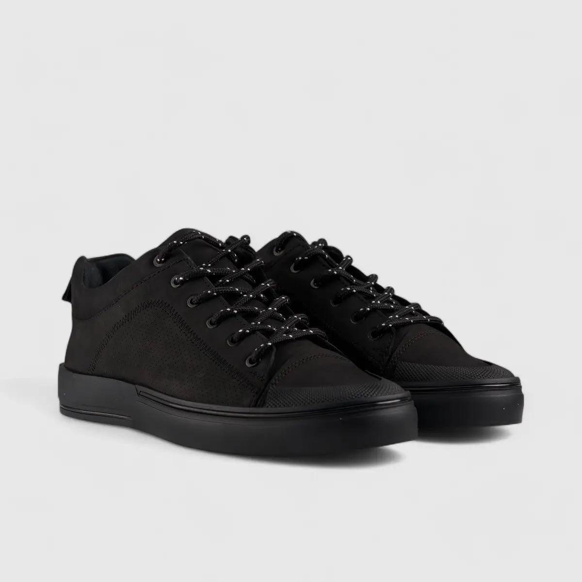 Bulletti Lace Up Sneaker Black 152-17134