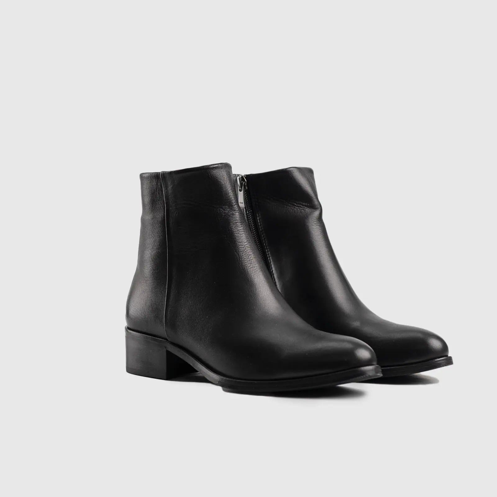 Leather Ankle Boots 4068