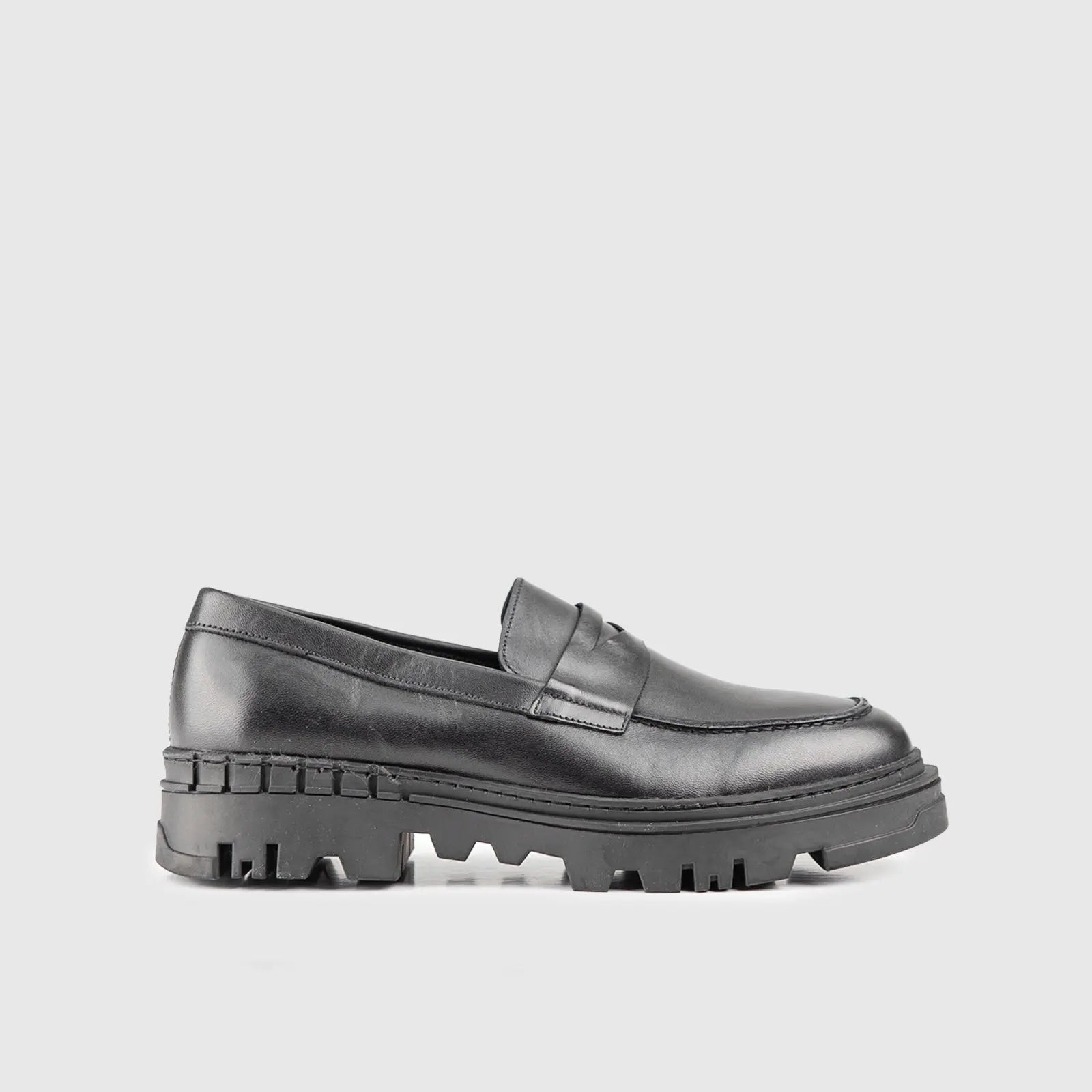 Chunky Sole Loafers Black 1804