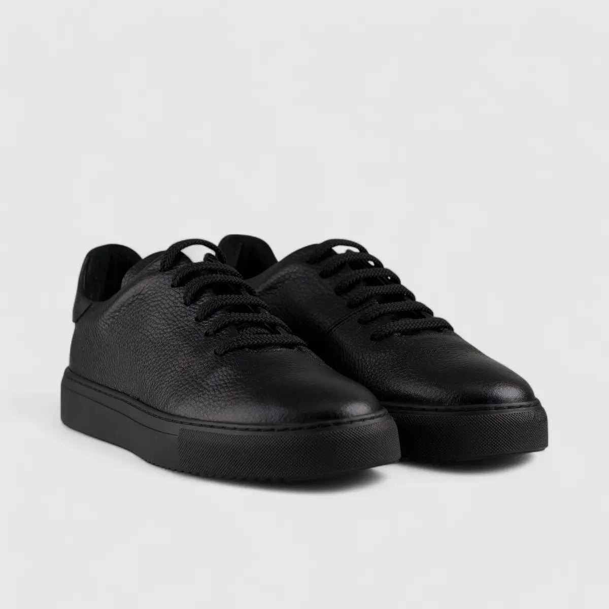 Formales Lace Up Leather Sneaker Black 4289