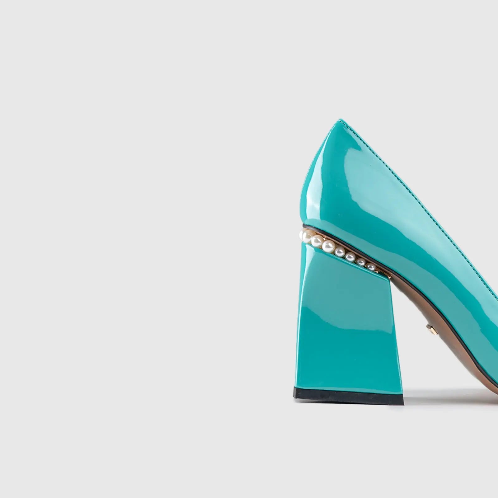 Block Heel Court Navy Car001