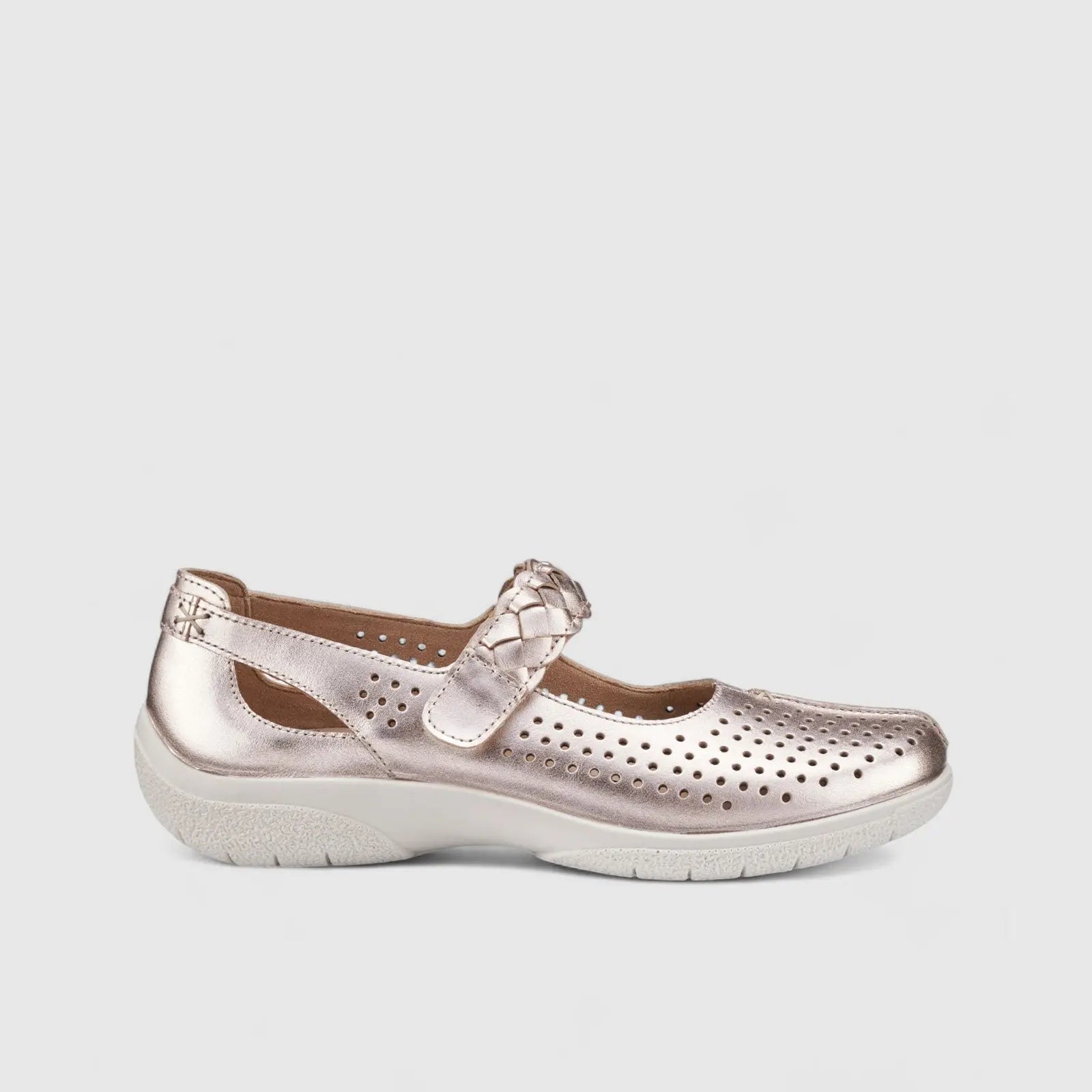 Quake Comfort Shoe Soft Gold