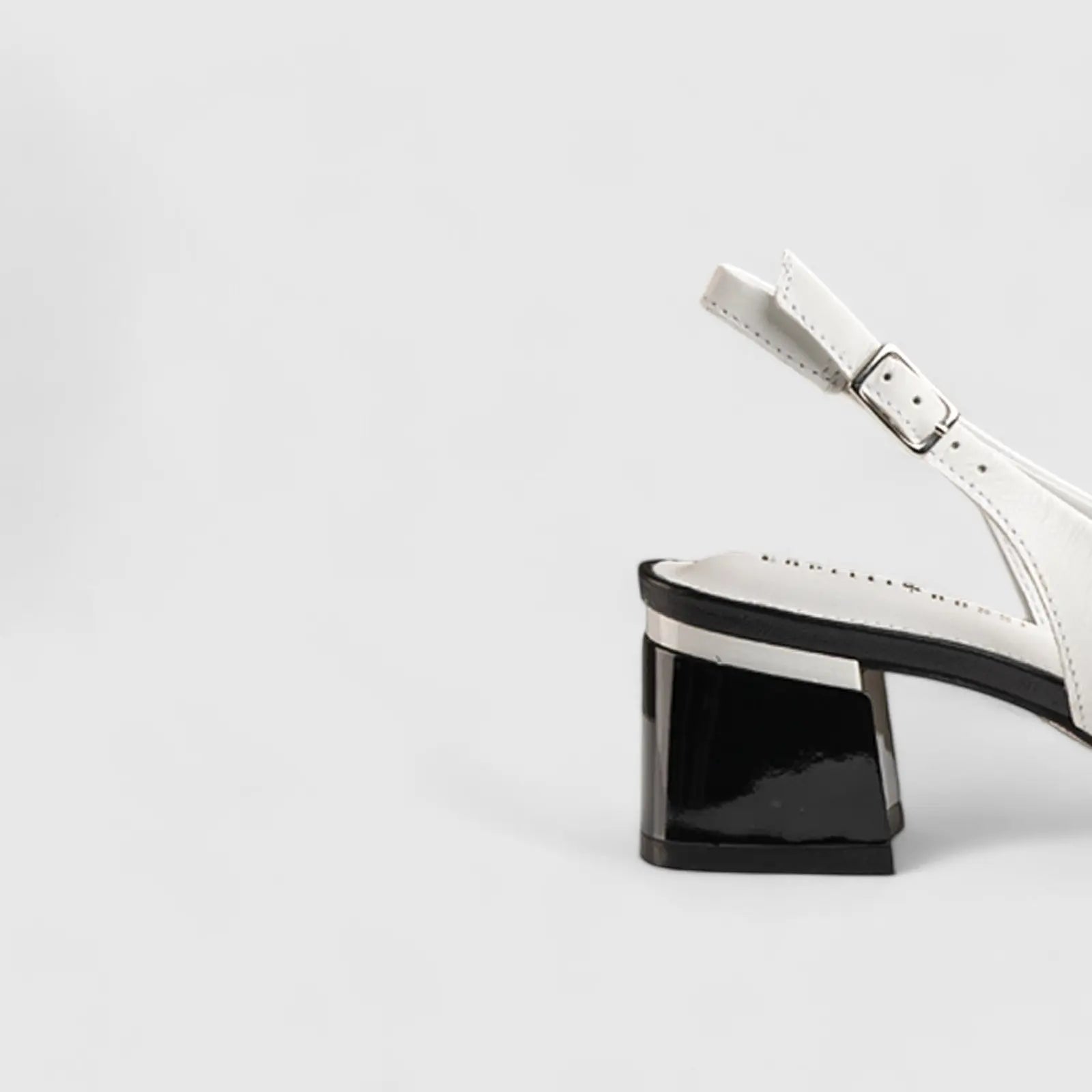 Block Heel Court Beige/White 11238