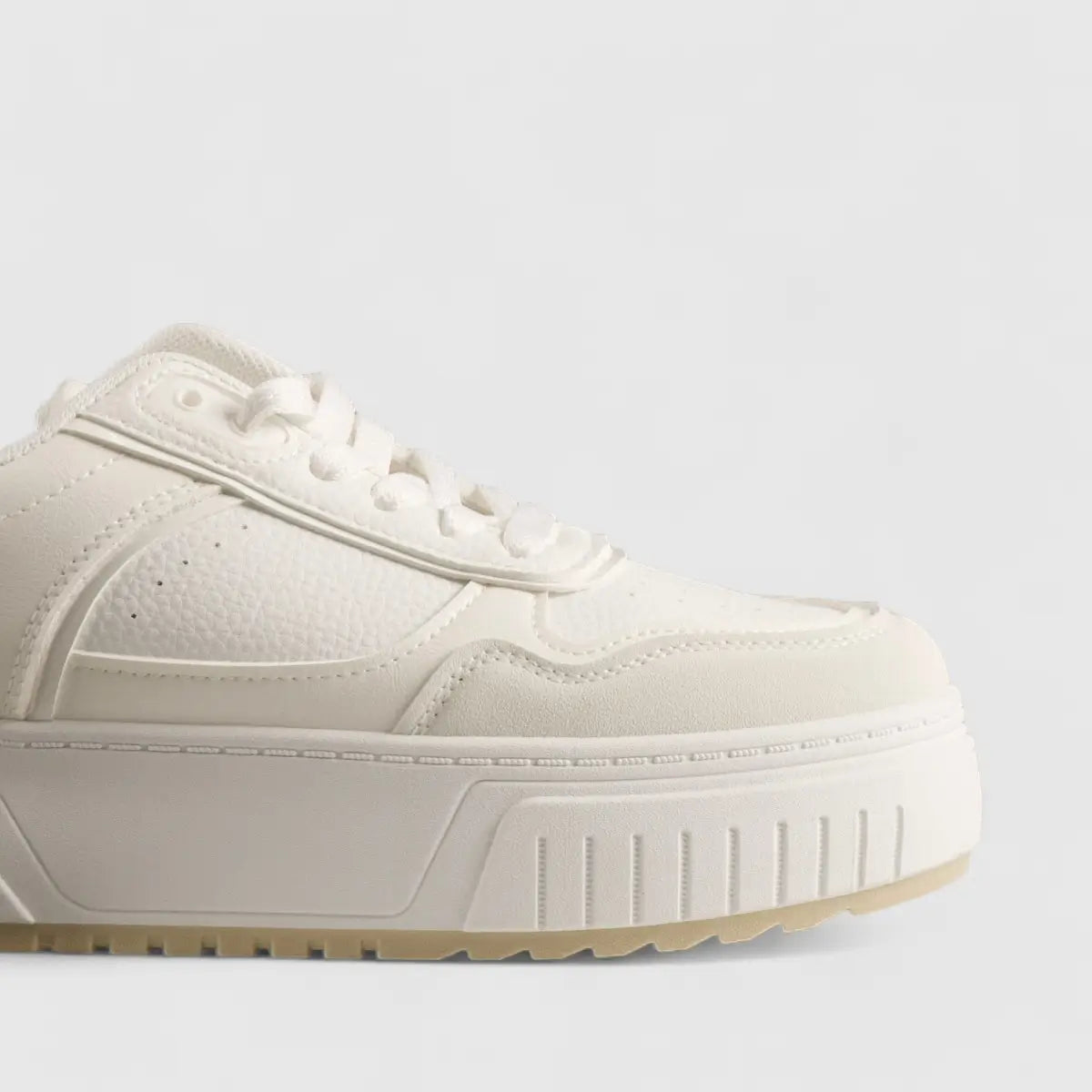 K7 Jody Platform White