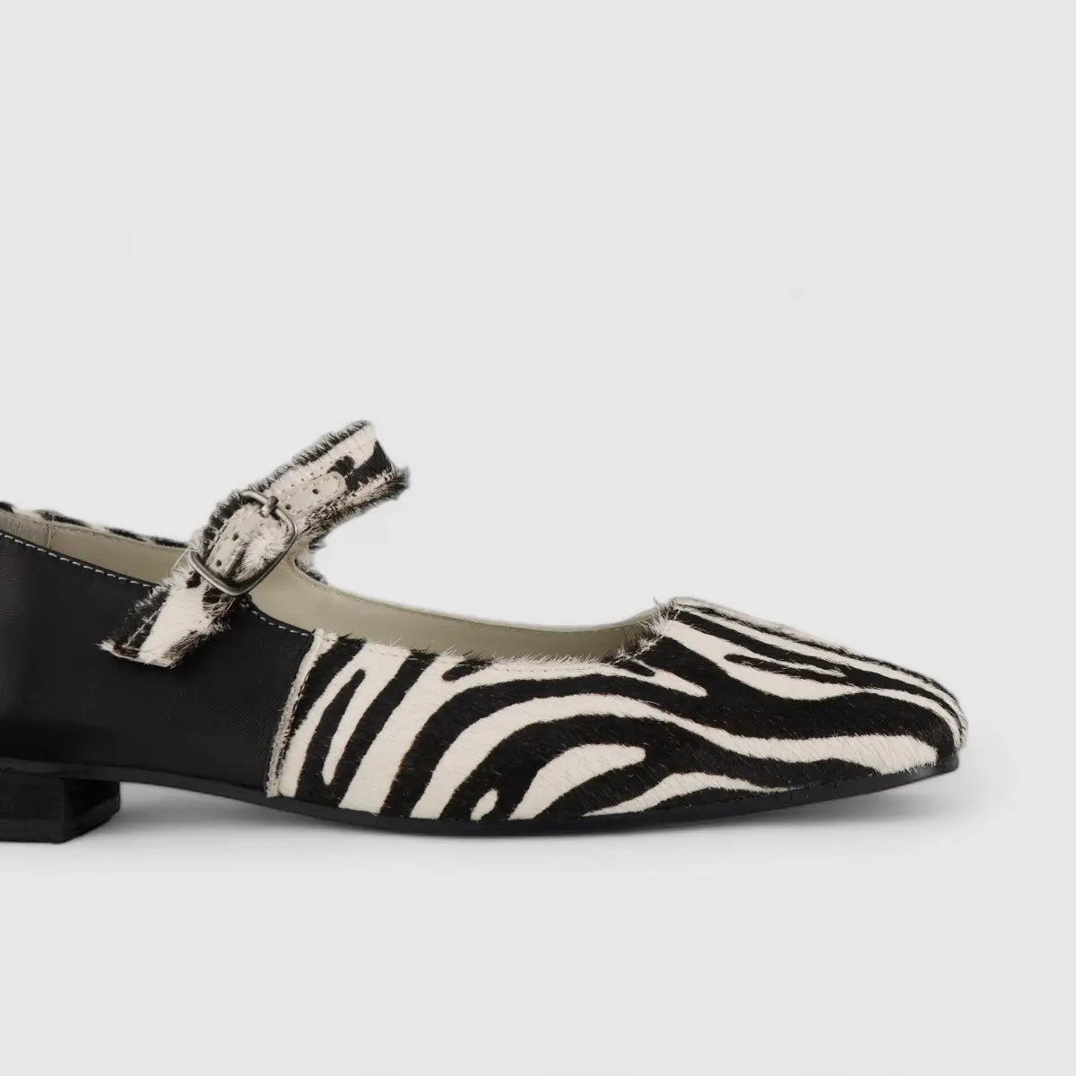 Morbido Comfort Zebra Print Leather Pump NSH231-15