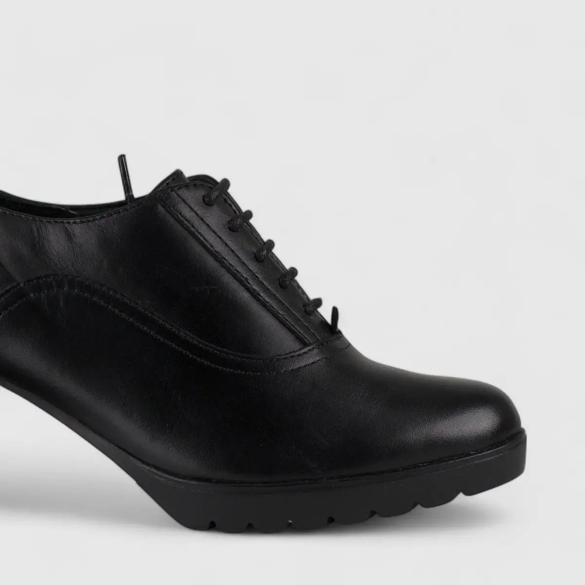Hp Shazam Lace Up Court Heel Black 01162