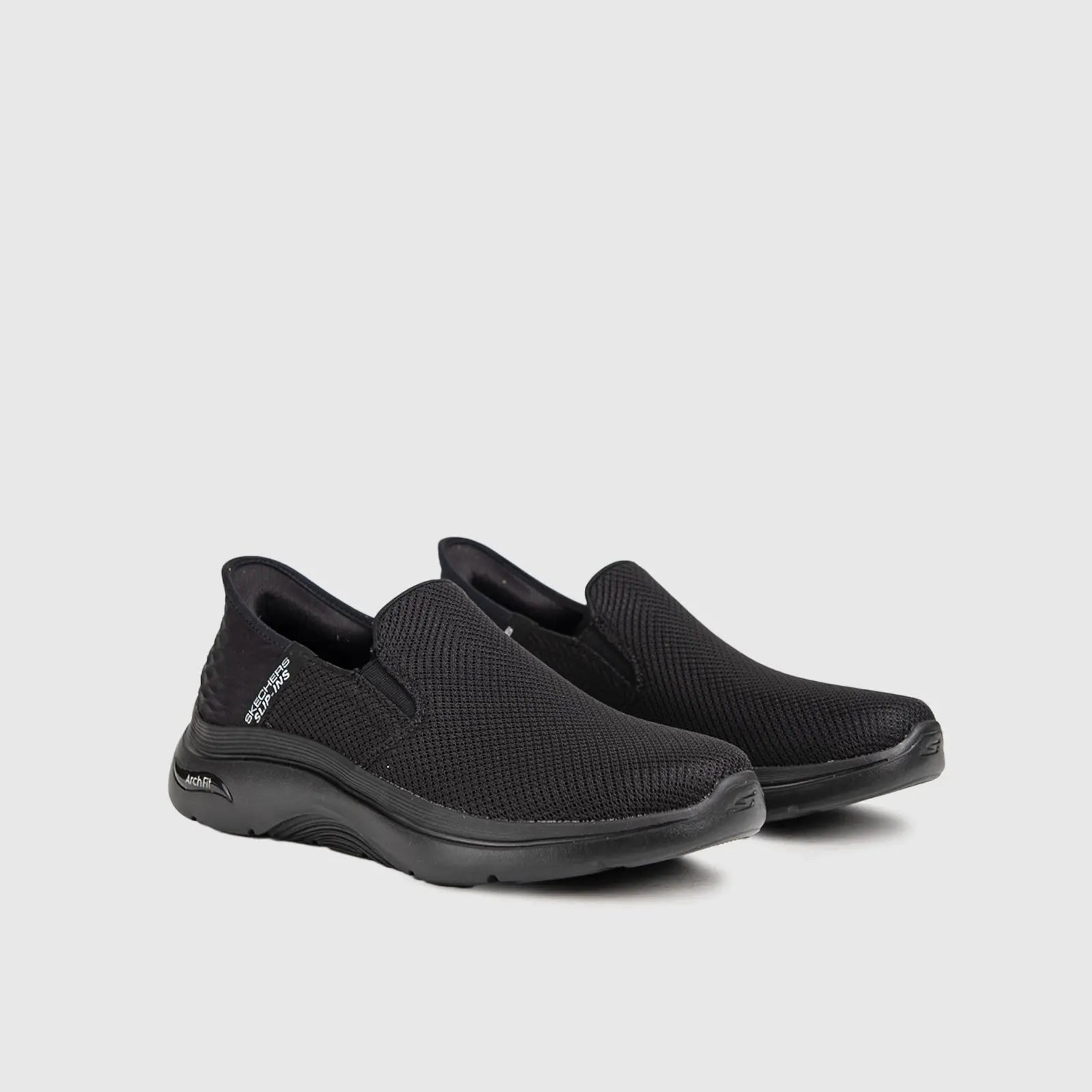 Go Walk Arch Fit 2.0 Comfort Slip Ons Black 216600