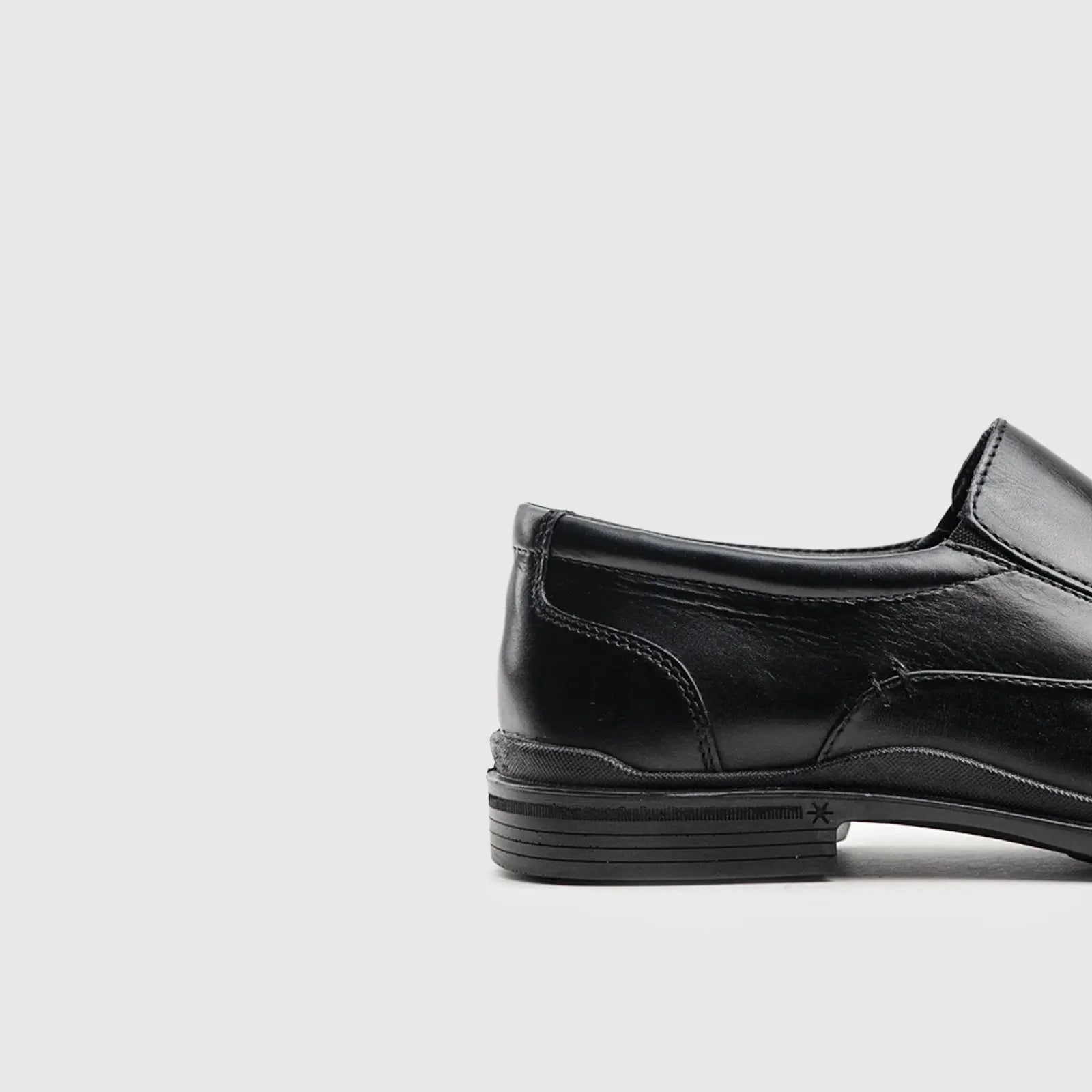 Karter Comfort Slip Ons Black 00817
