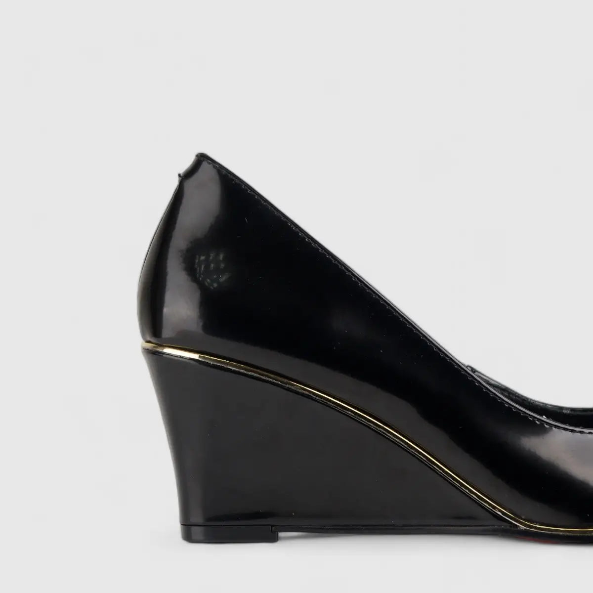 Bulbul Leather Wedge Black LAR6003