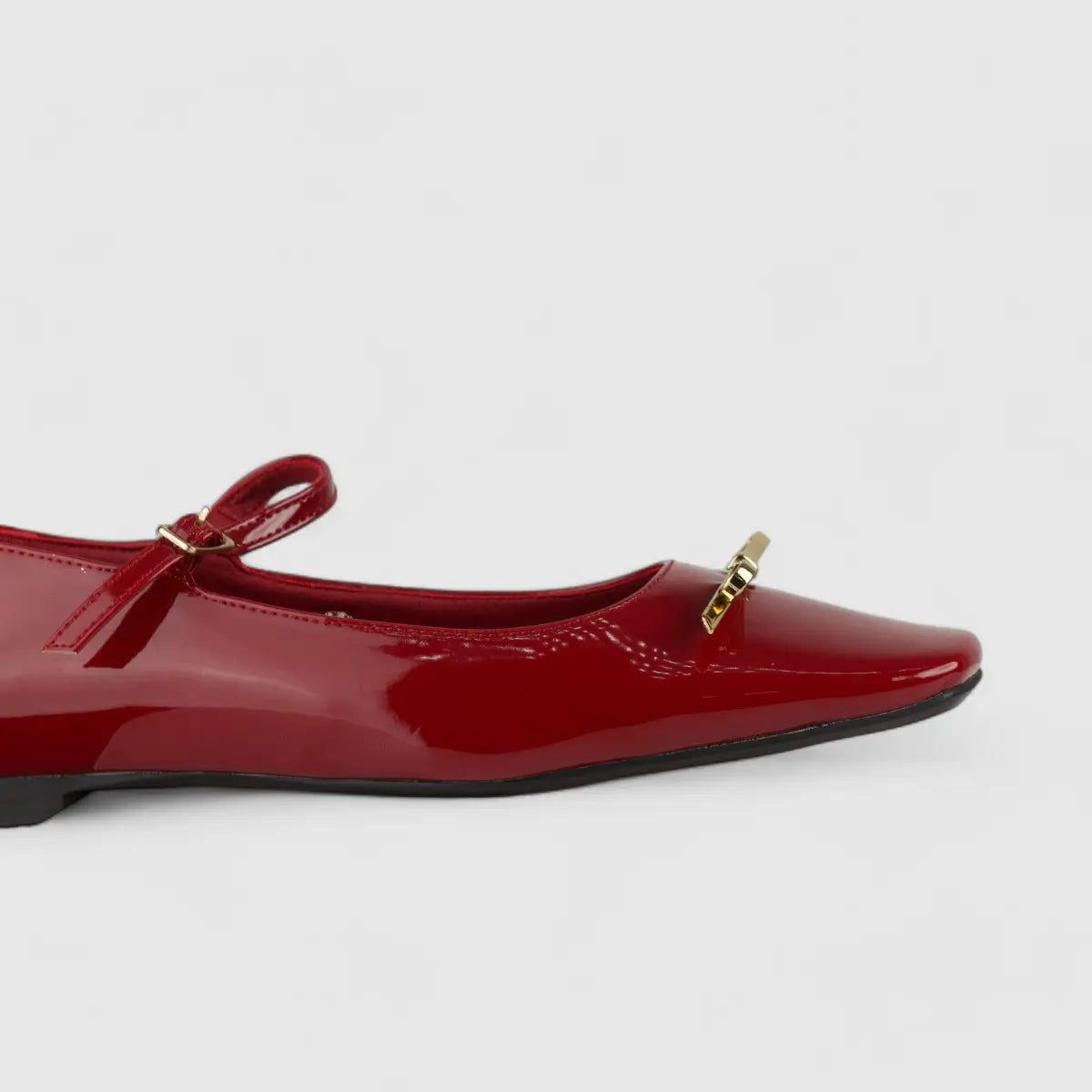 Bulbul Pump Red CAR5022
